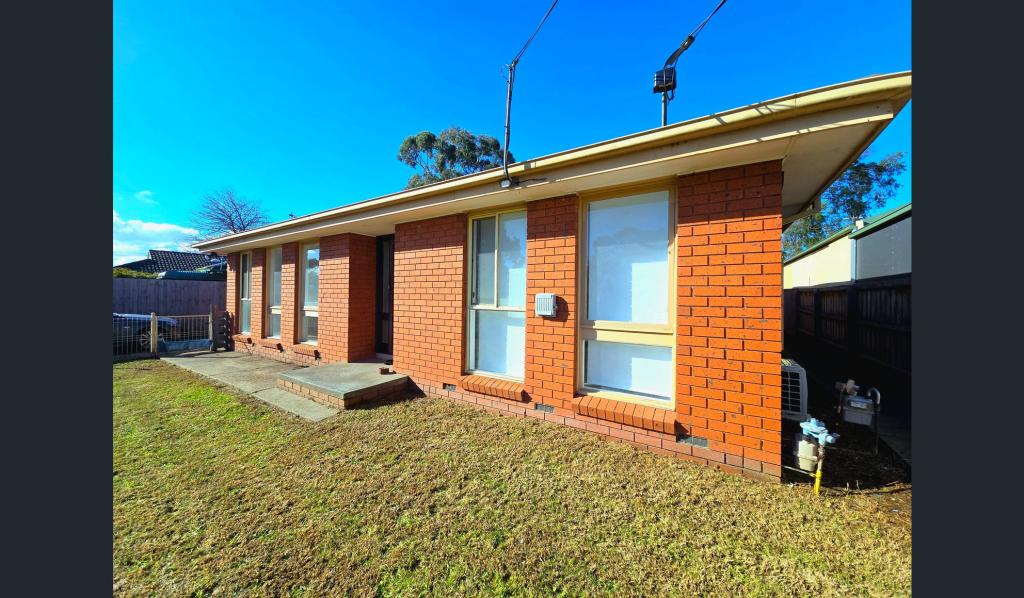 1/16 Thomas Cres, Cranbourne, VIC 3977