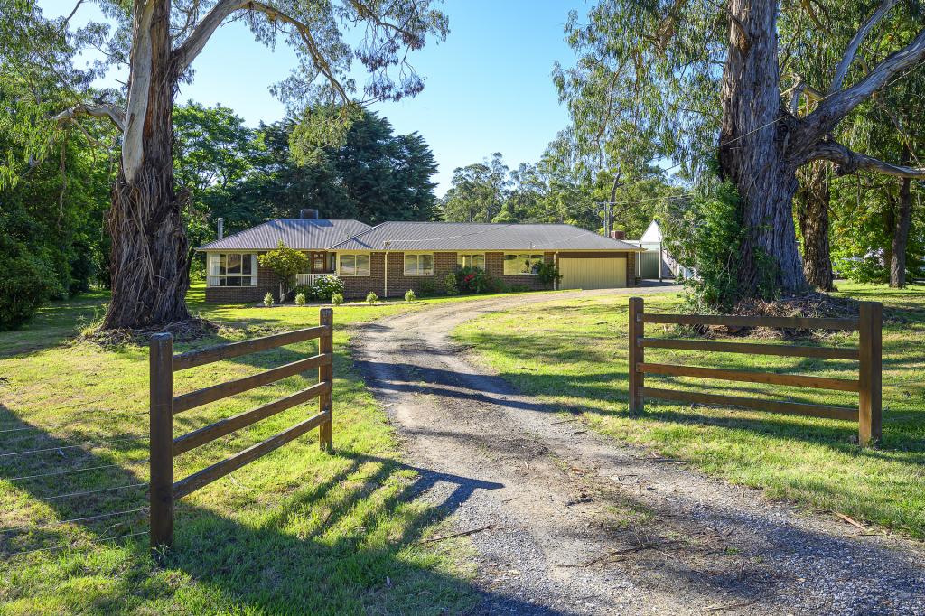 1900 Healesville-Koo Wee Rup Rd, Yellingbo, VIC 3139