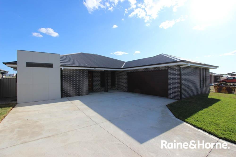 35 Amber Cl, Kelso, NSW 2795