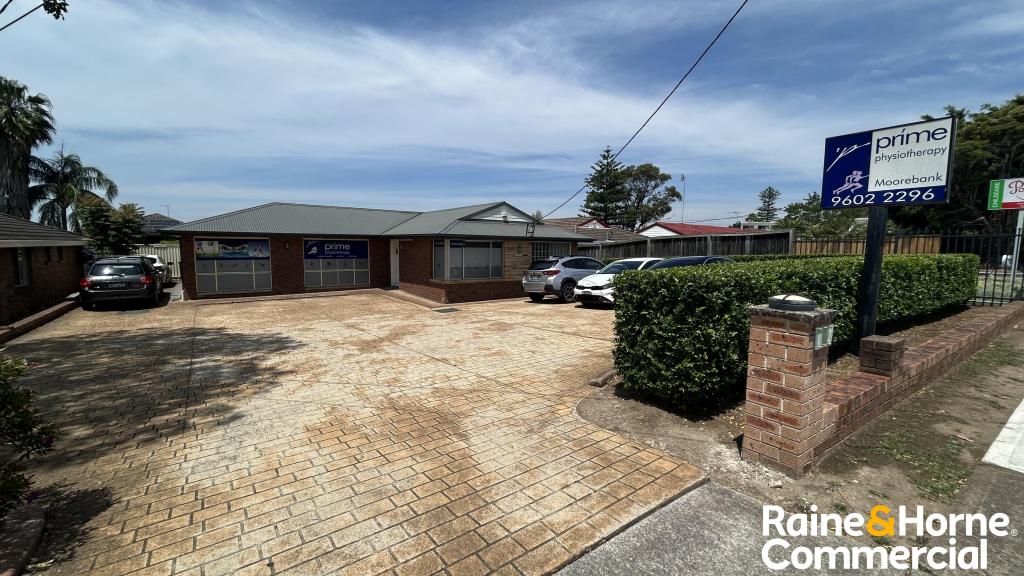 132 Nuwarra Rd, Moorebank, NSW 2170