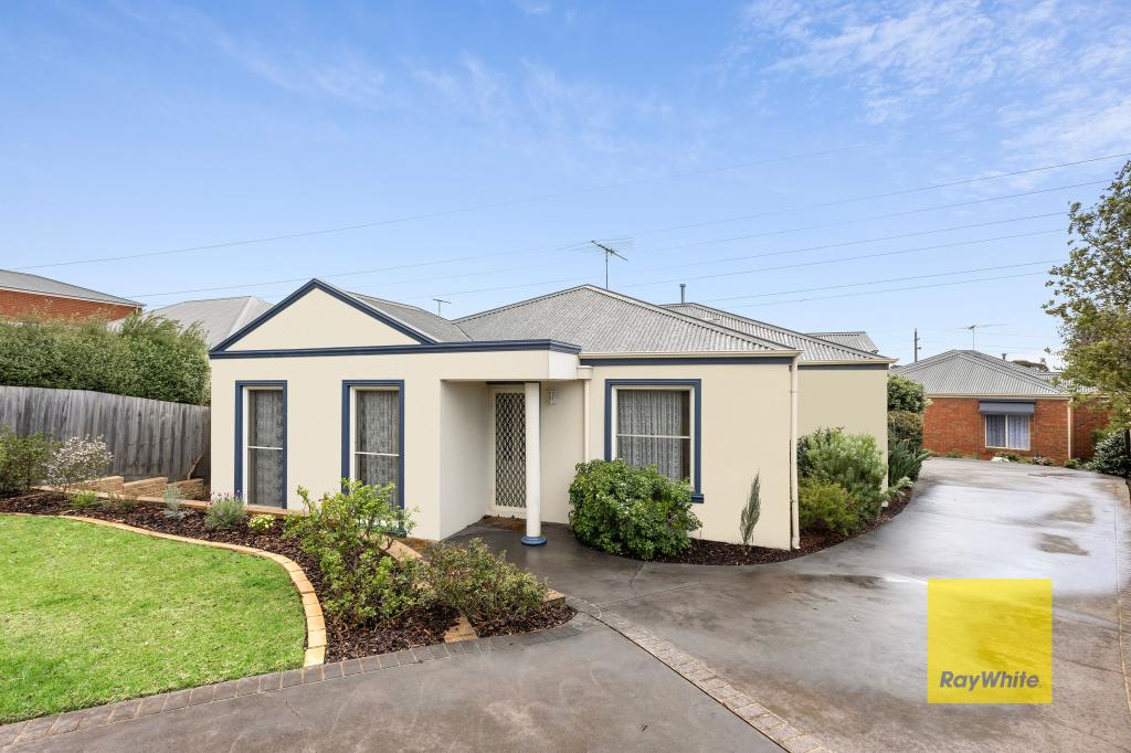 1/63 Augustine Dr, Highton, VIC 3216