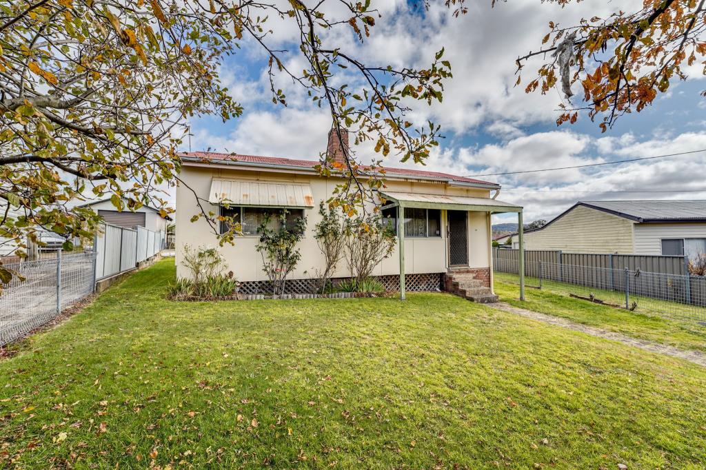 30 Inner Cres, Bowenfels, NSW 2790