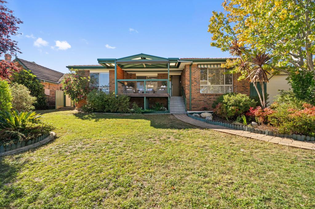 49 Girdlestone Cct, Calwell, ACT 2905