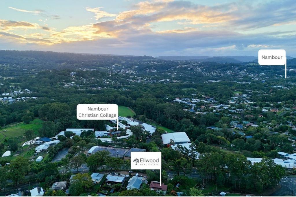 9 Mckenzie Rd, Woombye, QLD 4559