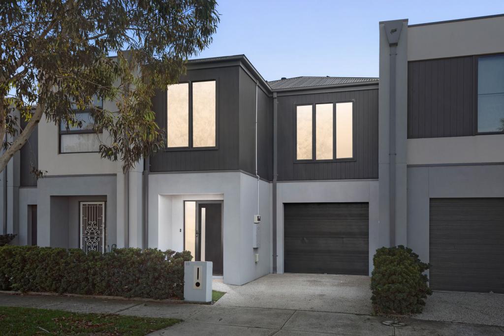 33 Wedgebill Cct, Werribee, VIC 3030