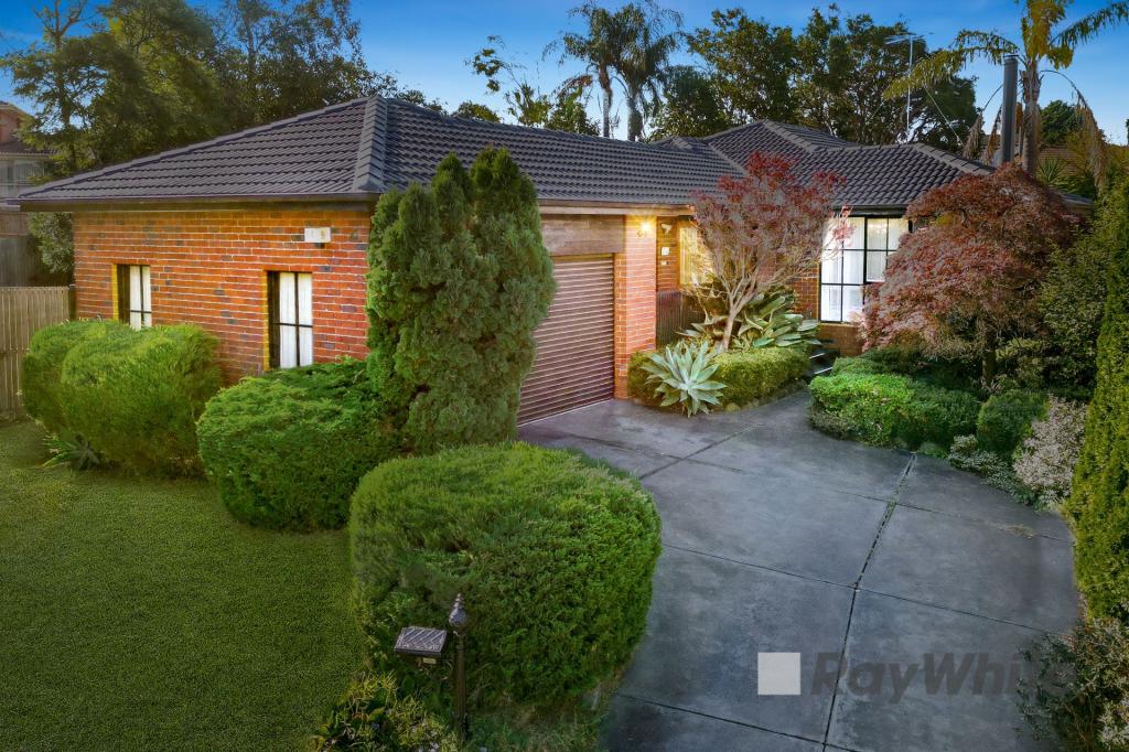 4 Sporing Ct, Endeavour Hills, VIC 3802