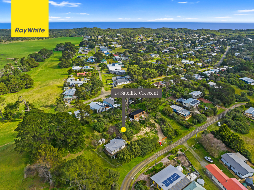 24 Satellite Cres, Venus Bay, VIC 3956