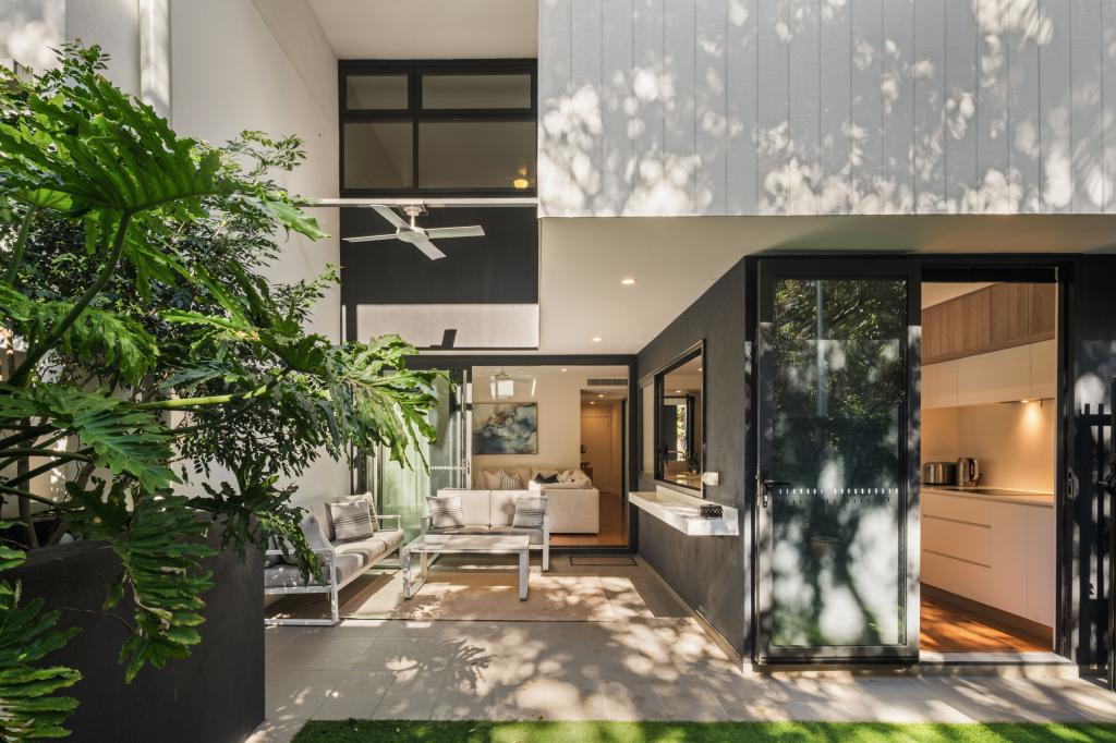 613/12 Parkside Cct, Hamilton, QLD 4007
