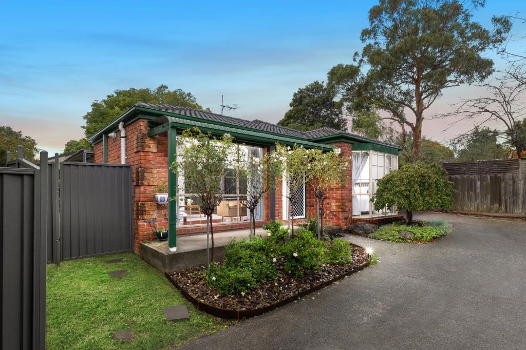 31a Belmont Rd W, Croydon South, VIC 3136