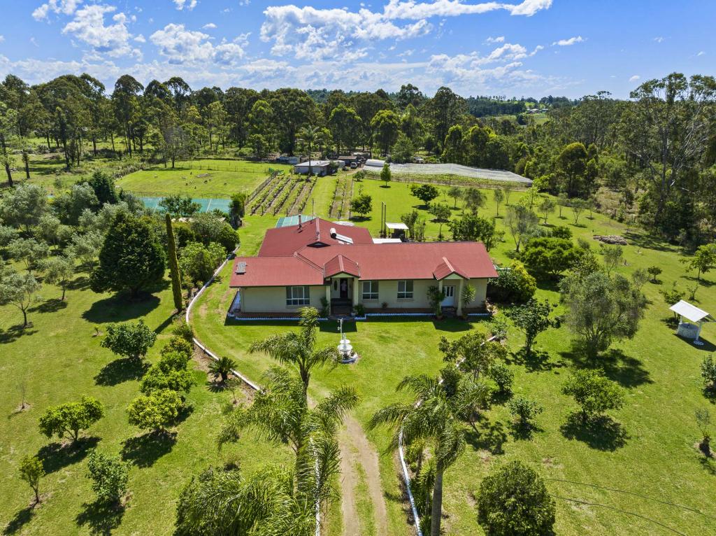 145 Crumpton Dr, Blackbutt North, QLD 4314