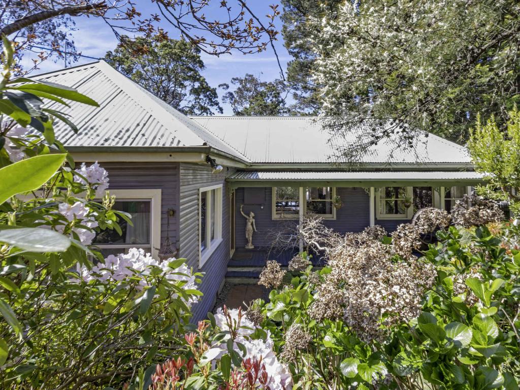 6 Heath St, Blackheath, NSW 2785