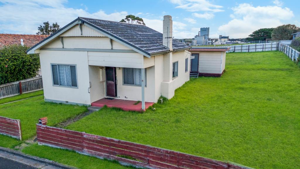 19 PRESTON ST, DENNINGTON, VIC 3280