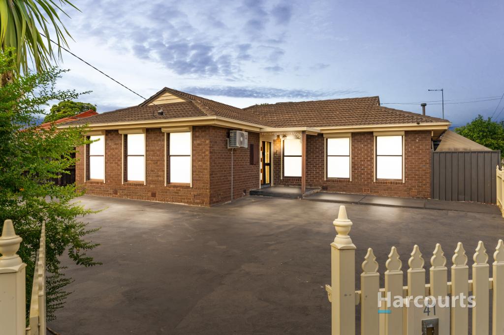 41 Erindale Ave, Deer Park, VIC 3023