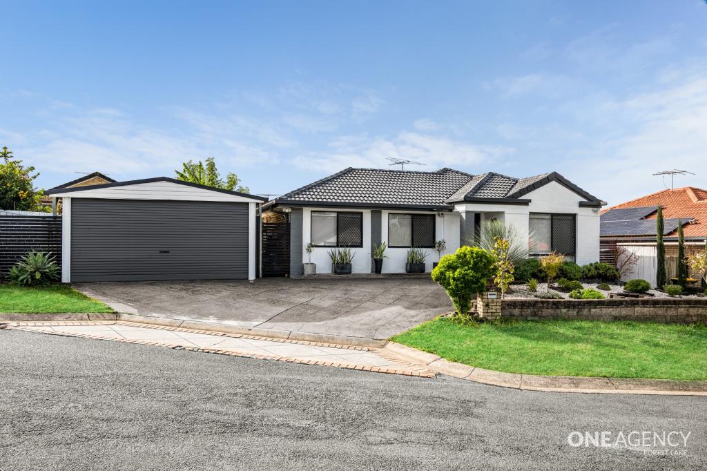 11 GREEN PL, DURACK, QLD 4077