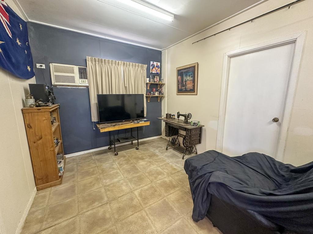 28 Philp St, Normanton, QLD 4890