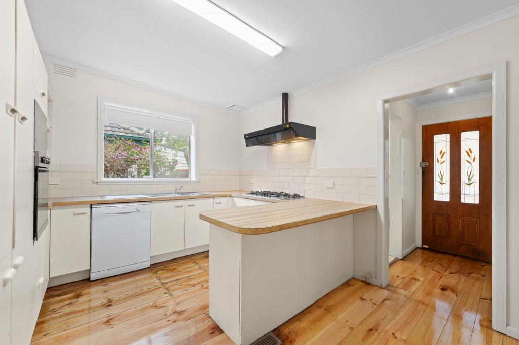 204 Rattray Rd, Montmorency, VIC 3094