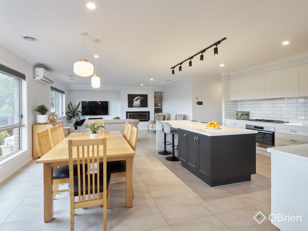 9 Finch Ct, Drouin, VIC 3818