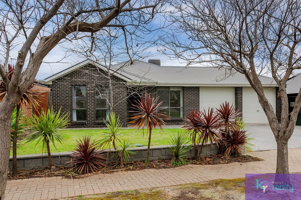 13 Orleans Ave, Seaford Meadows, SA 5169