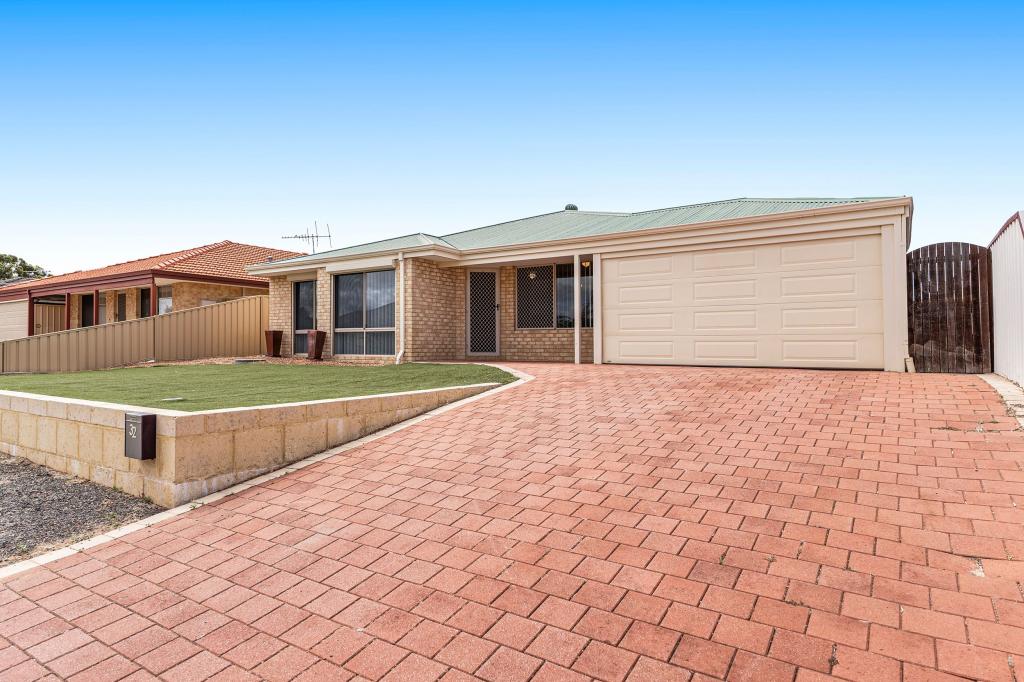 32 Sarah Ann Cres, Warnbro, WA 6169