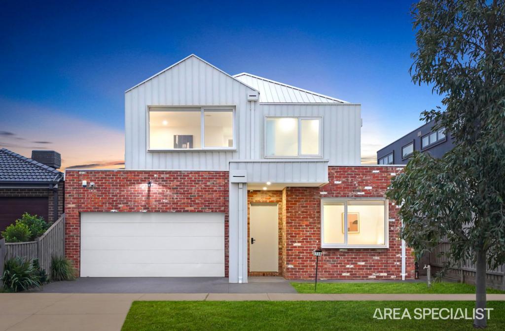 738 NEALE RD, DEANSIDE, VIC 3336