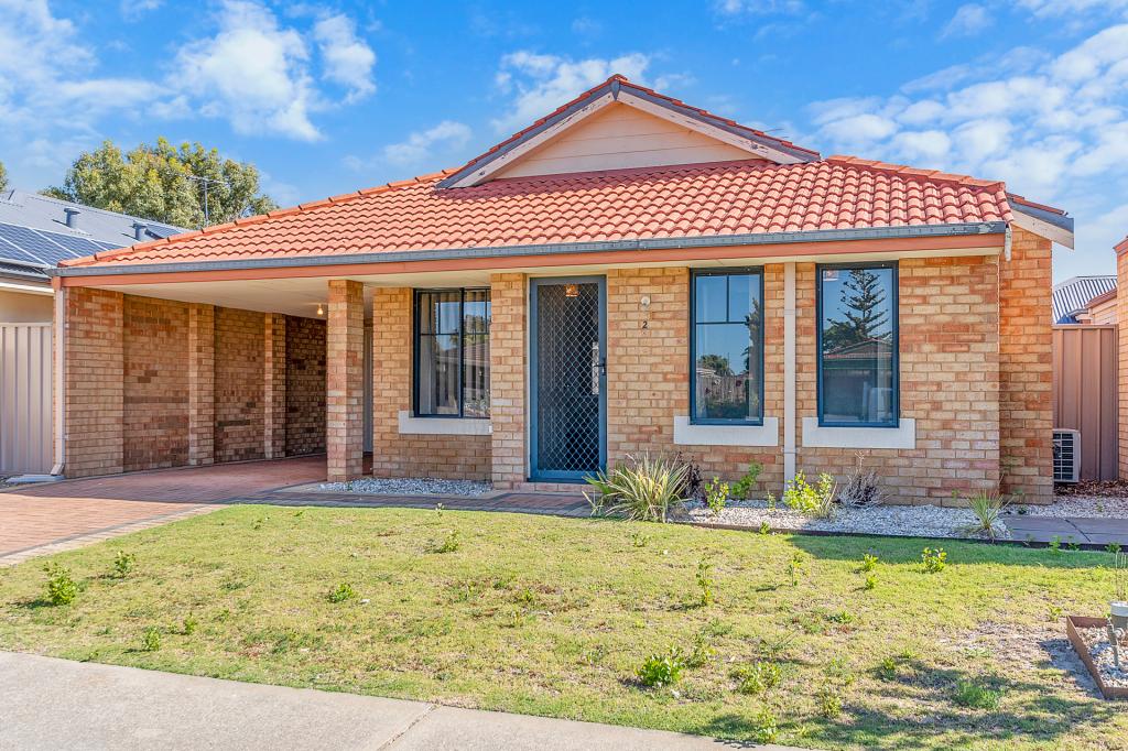 2/2 Moreton Cres, Warnbro, WA 6169