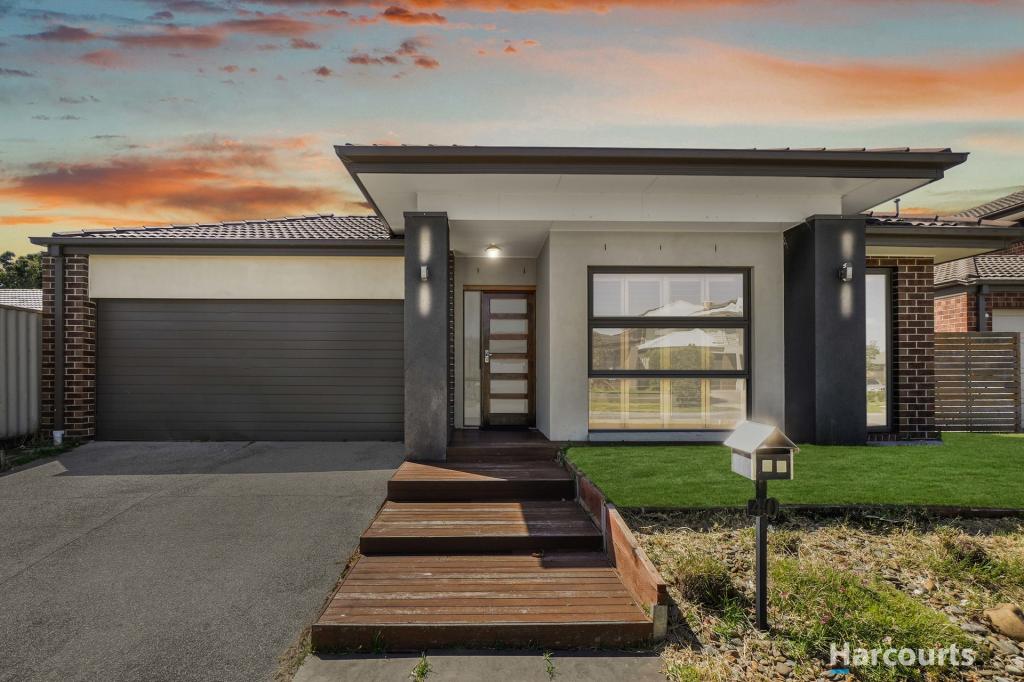 40 Warbler St, Pakenham, VIC 3810