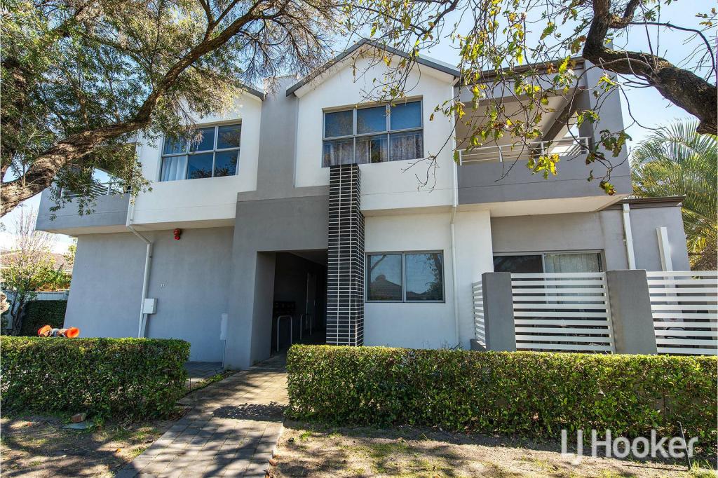 5/11 Debenham St, Thornlie, WA 6108