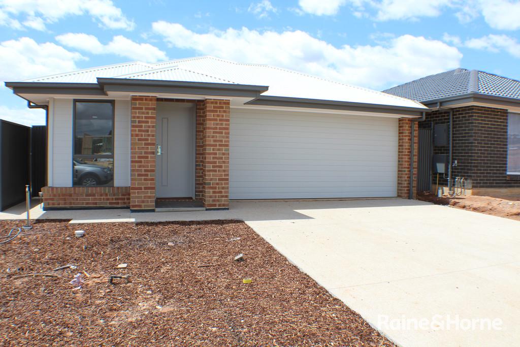 27 Angove Dr, Blakeview, SA 5114
