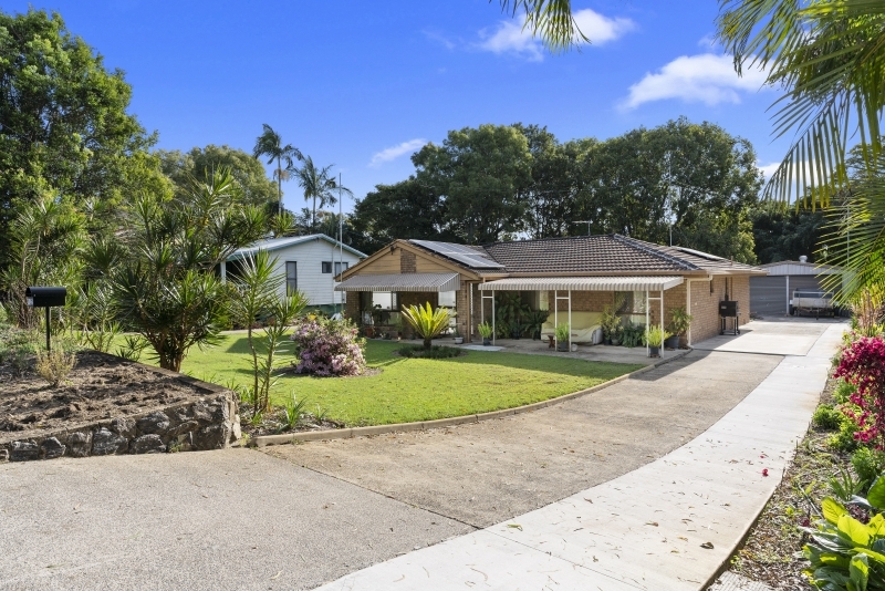 102 BISHOP RD, BEACHMERE, QLD 4510