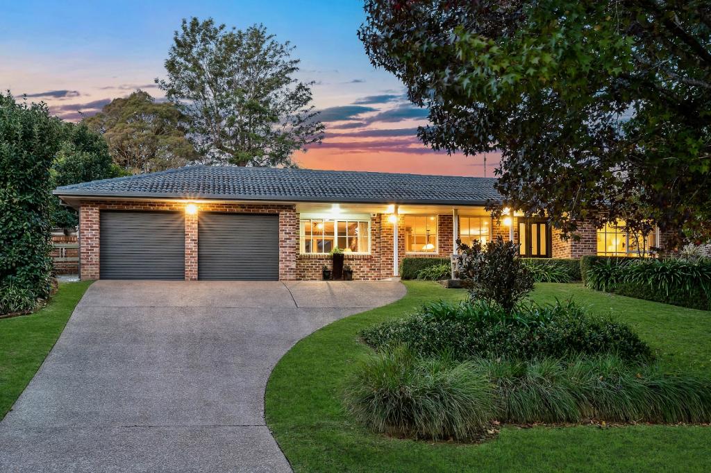 19 Clarke Pl, Castle Hill, NSW 2154