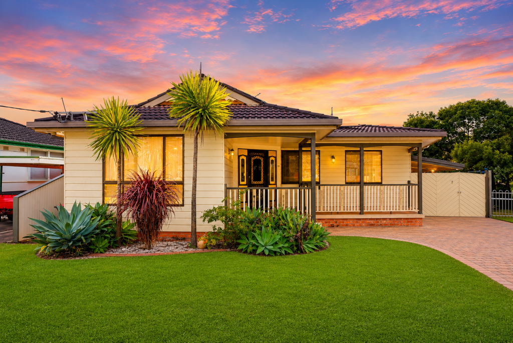 19 MARIGOLD AVE, MARAYONG, NSW 2148
