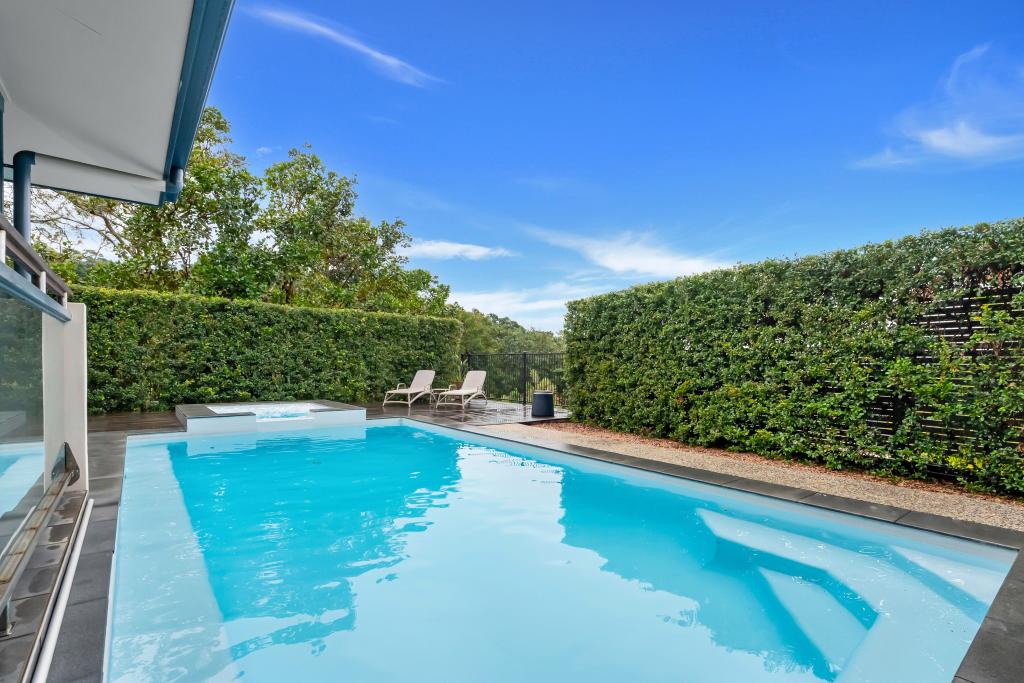 15 Kawana St, Caravonica, QLD 4878