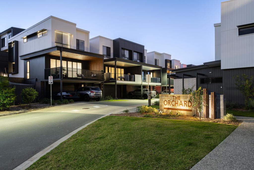 42/80 Plucks Rd, Arana Hills, QLD 4054