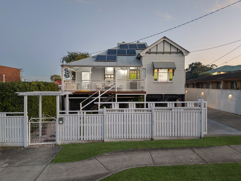 17 Sloman St, Booval, QLD 4304