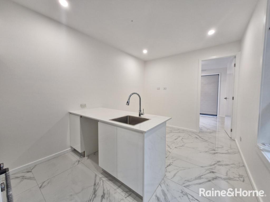 10a Claydon Rd, Ingleburn, NSW 2565