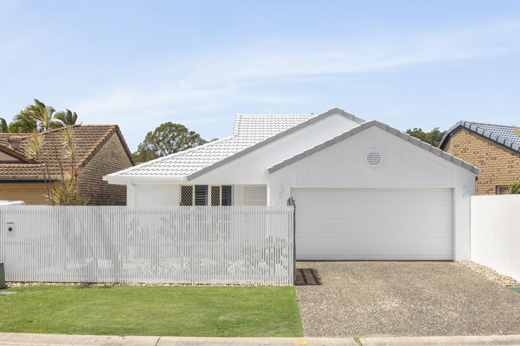 4 Typha Pl, Elanora, QLD 4221