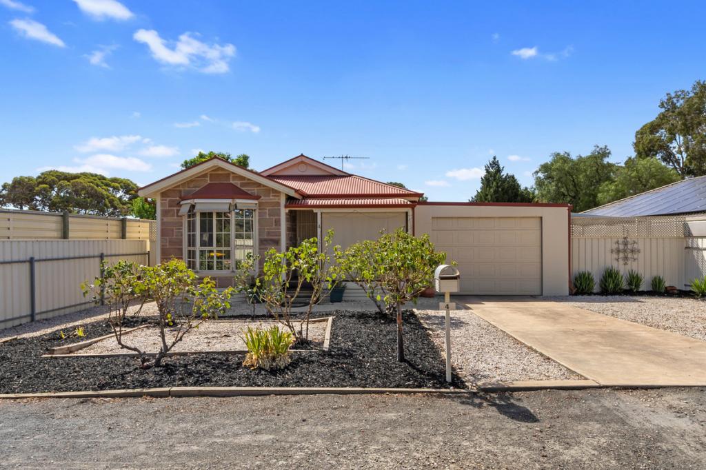 4 James St, Riverton, SA 5412