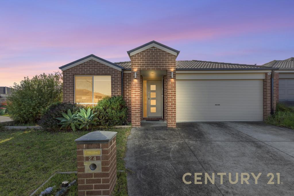 24 CURRAWONG CRES, PAKENHAM, VIC 3810