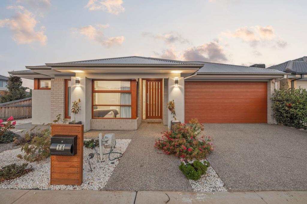 16 POLLEN ST, MOUNT DUNEED, VIC 3217
