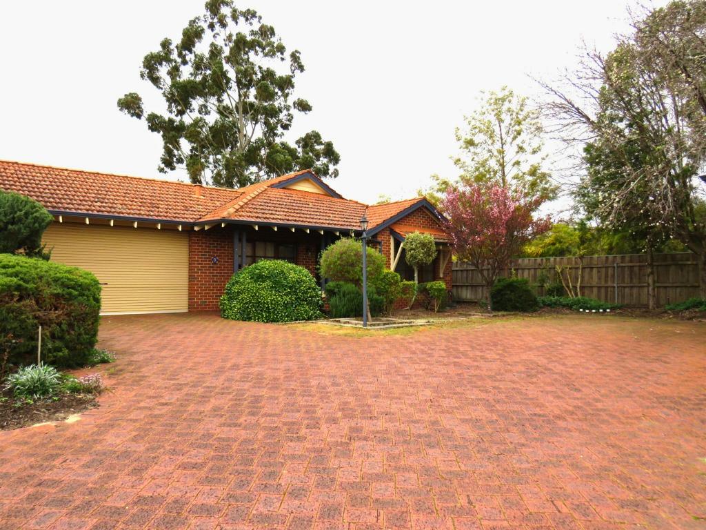 9/33 Central Rd, Kalamunda, WA 6076