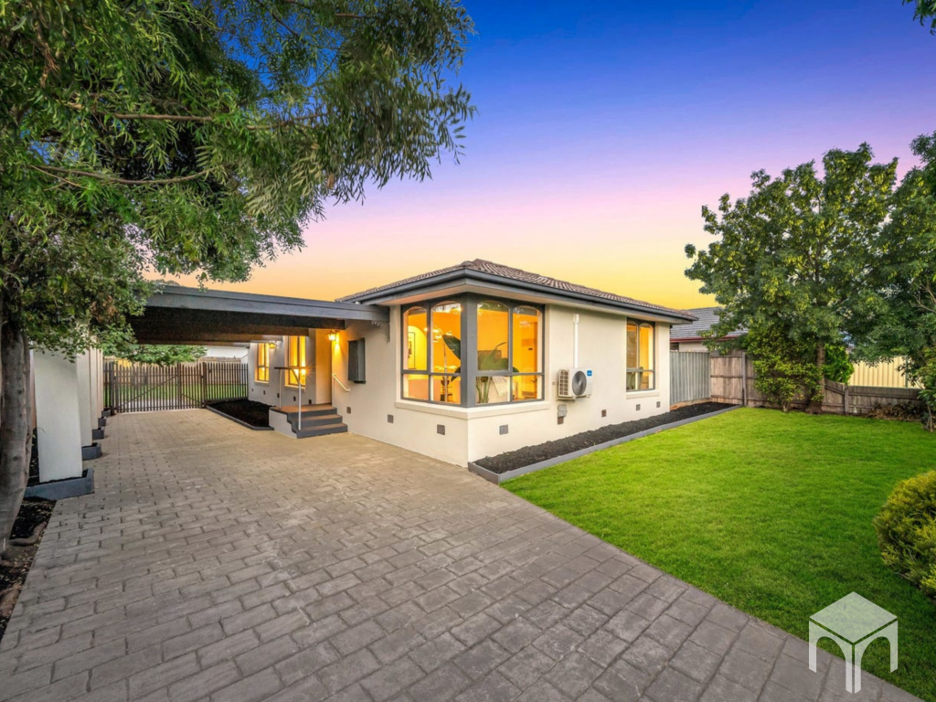 12 WHITEHAVEN ST, WYNDHAM VALE, VIC 3024