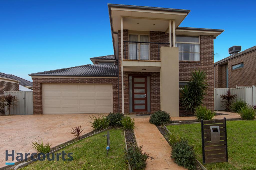 2 Ridgegreen View, Caroline Springs, VIC 3023