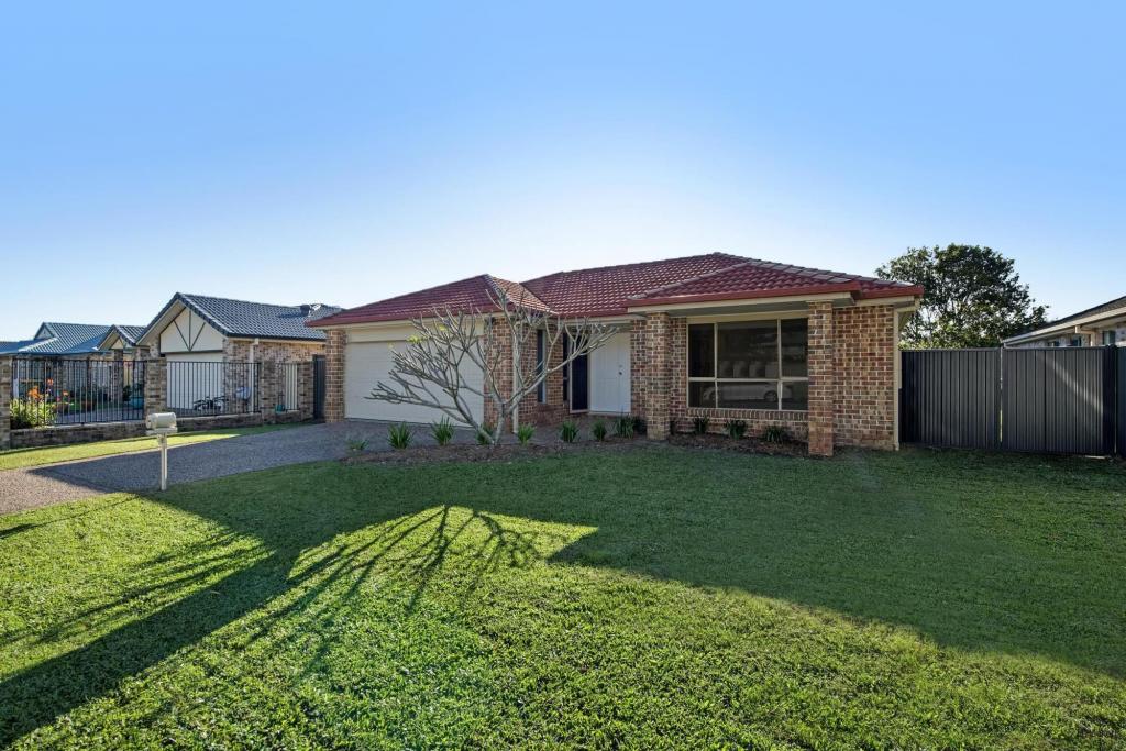 16 Chippendale Cres, Currumbin Waters, QLD 4223