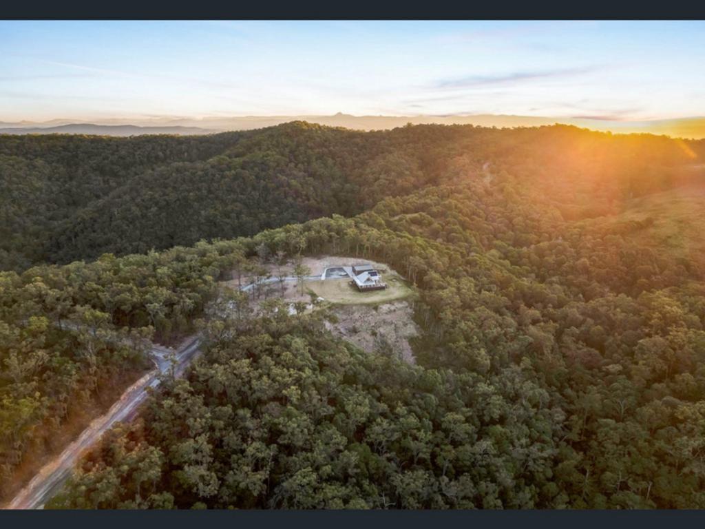 100 Neagle Rd, Wolffdene, QLD 4207