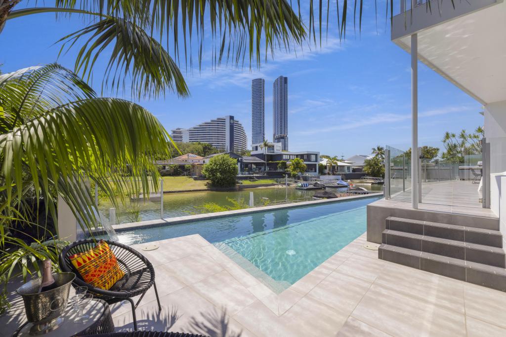 12 Lotus Key, Broadbeach Waters, QLD 4218