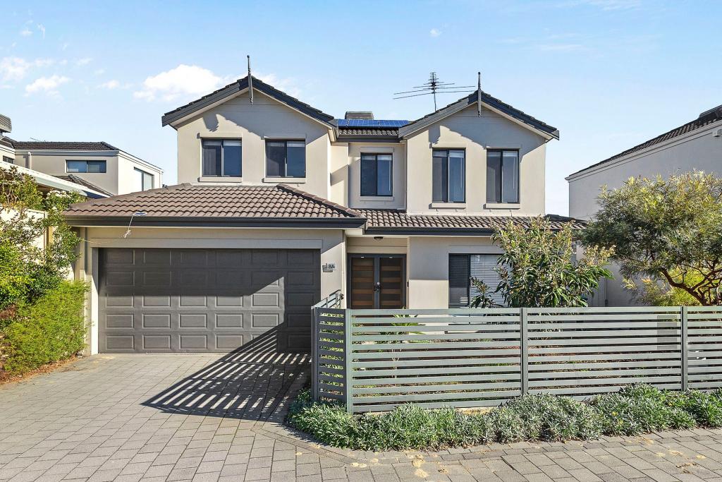 8a Worner Cres, Karrinyup, WA 6018