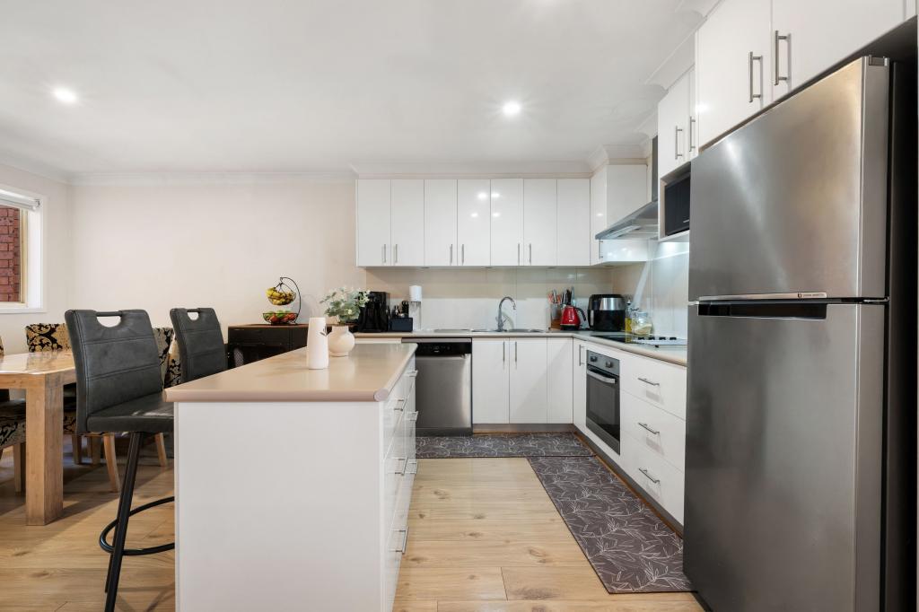 60 Byron Ct, Phillip, ACT 2606