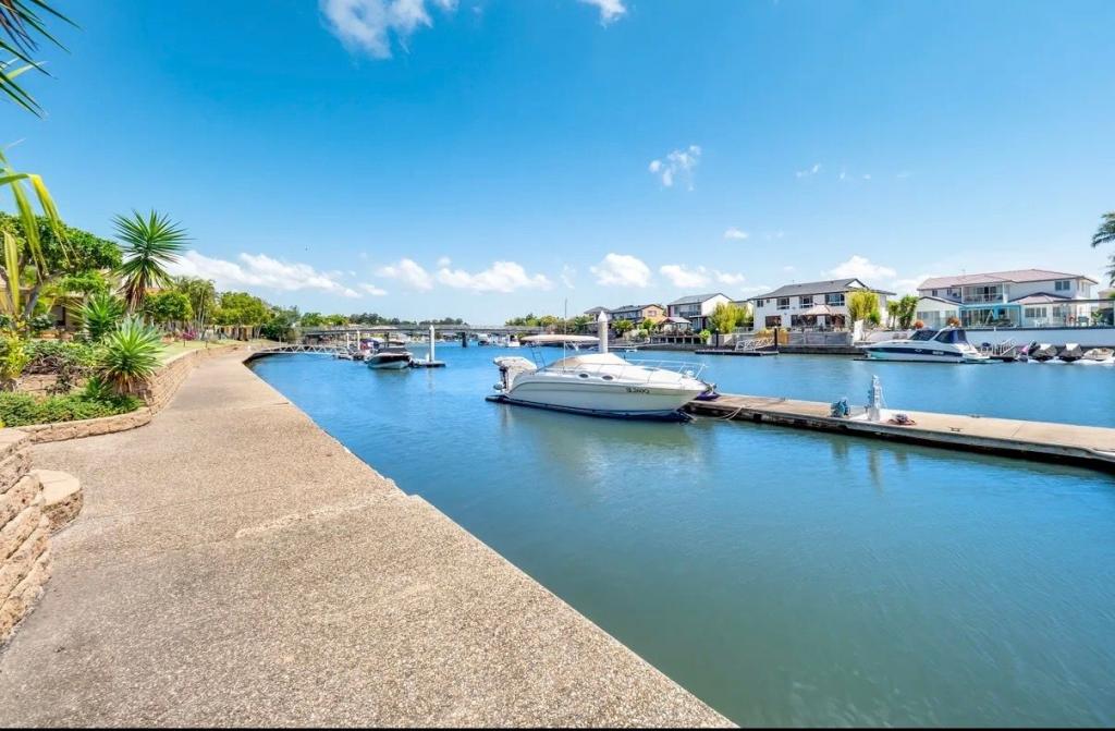 29/100 Morala Ave, Runaway Bay, QLD 4216