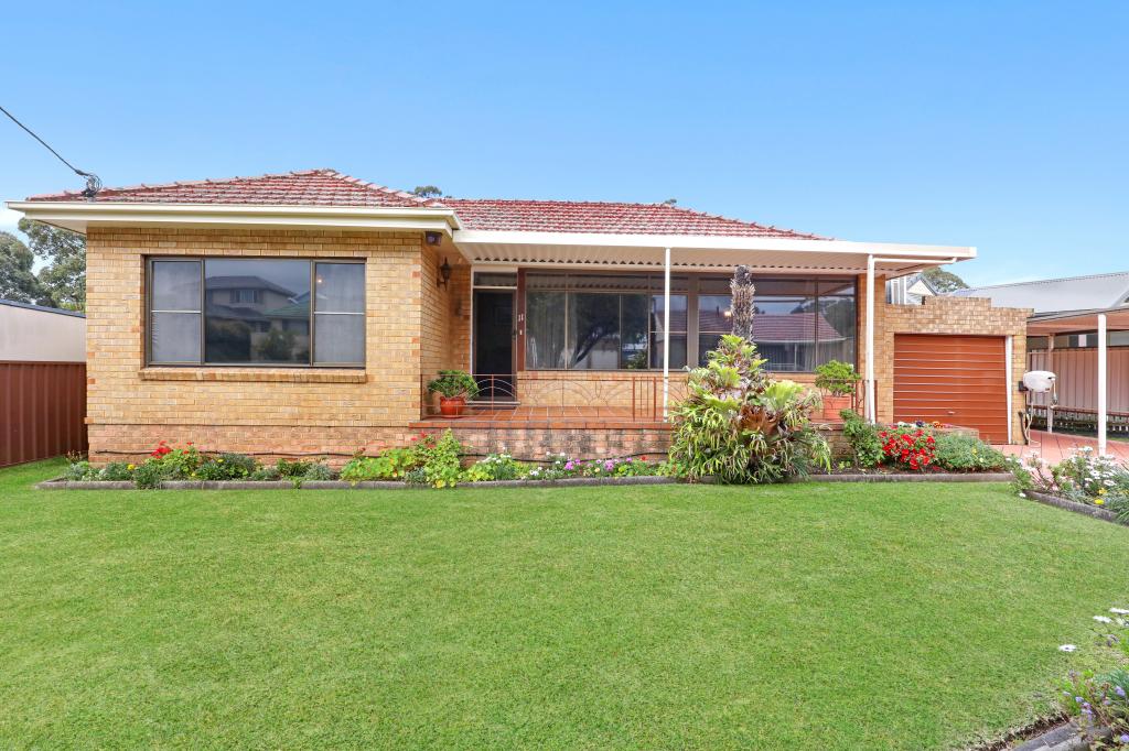 11 Aristo Cres, Mount Ousley, NSW 2519