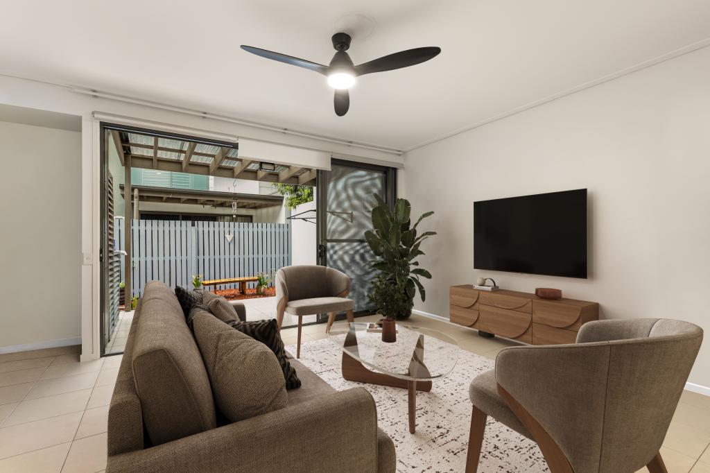 8 The Gardenway, Robina, QLD 4226